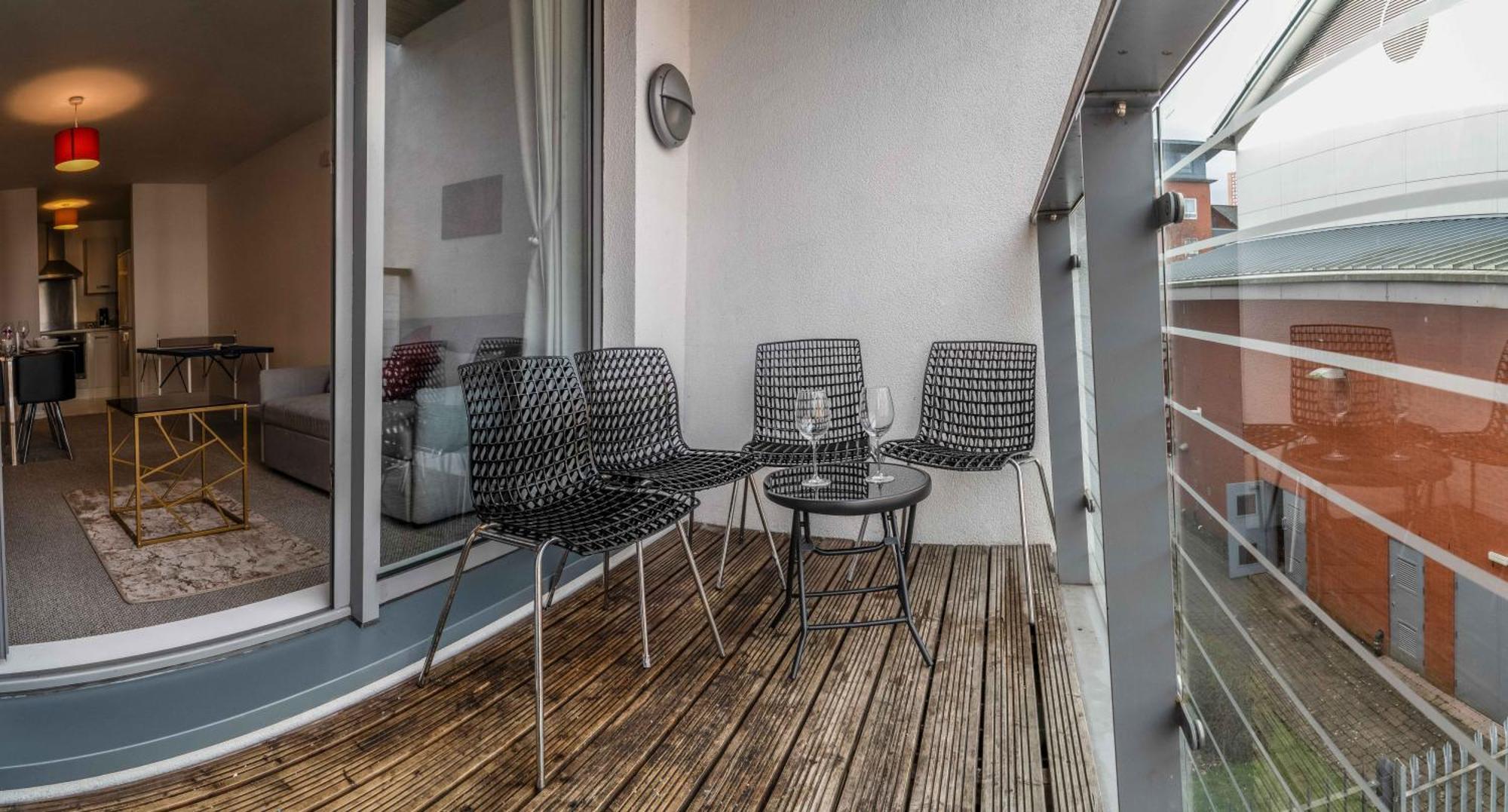 Central Suite Near Mailbox, King Bed, Ping Pong, Netflix, Sleeps 4 Birmingham Zewnętrze zdjęcie