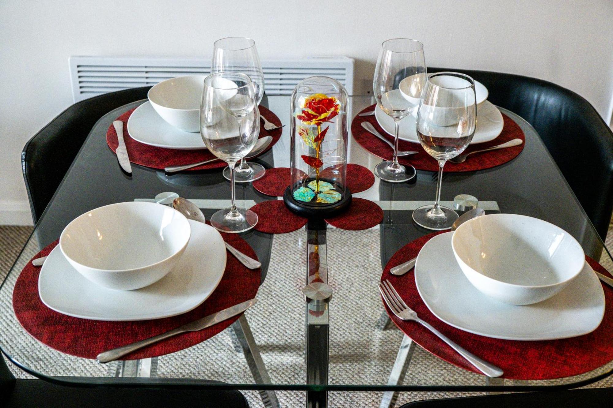 Central Suite Near Mailbox, King Bed, Ping Pong, Netflix, Sleeps 4 Birmingham Zewnętrze zdjęcie