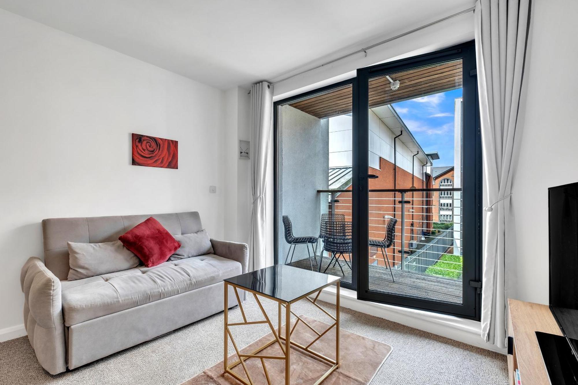 Central Suite Near Mailbox, King Bed, Ping Pong, Netflix, Sleeps 4 Birmingham Zewnętrze zdjęcie