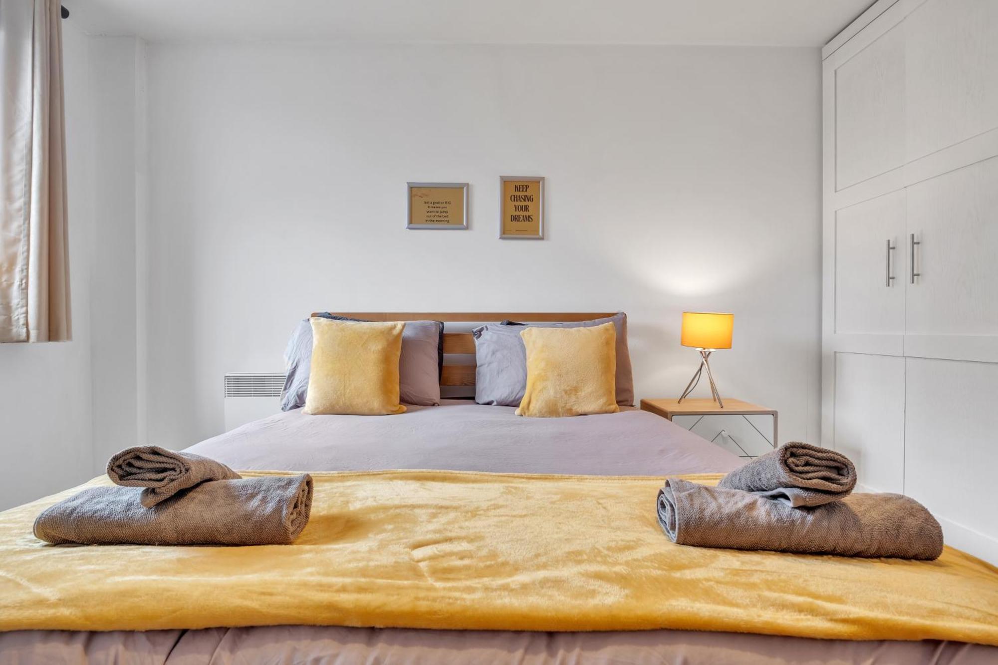 Central Suite Near Mailbox, King Bed, Ping Pong, Netflix, Sleeps 4 Birmingham Zewnętrze zdjęcie