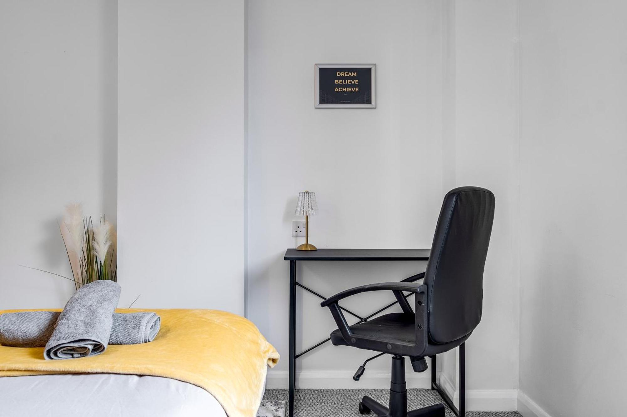 Central Suite Near Mailbox, King Bed, Ping Pong, Netflix, Sleeps 4 Birmingham Zewnętrze zdjęcie