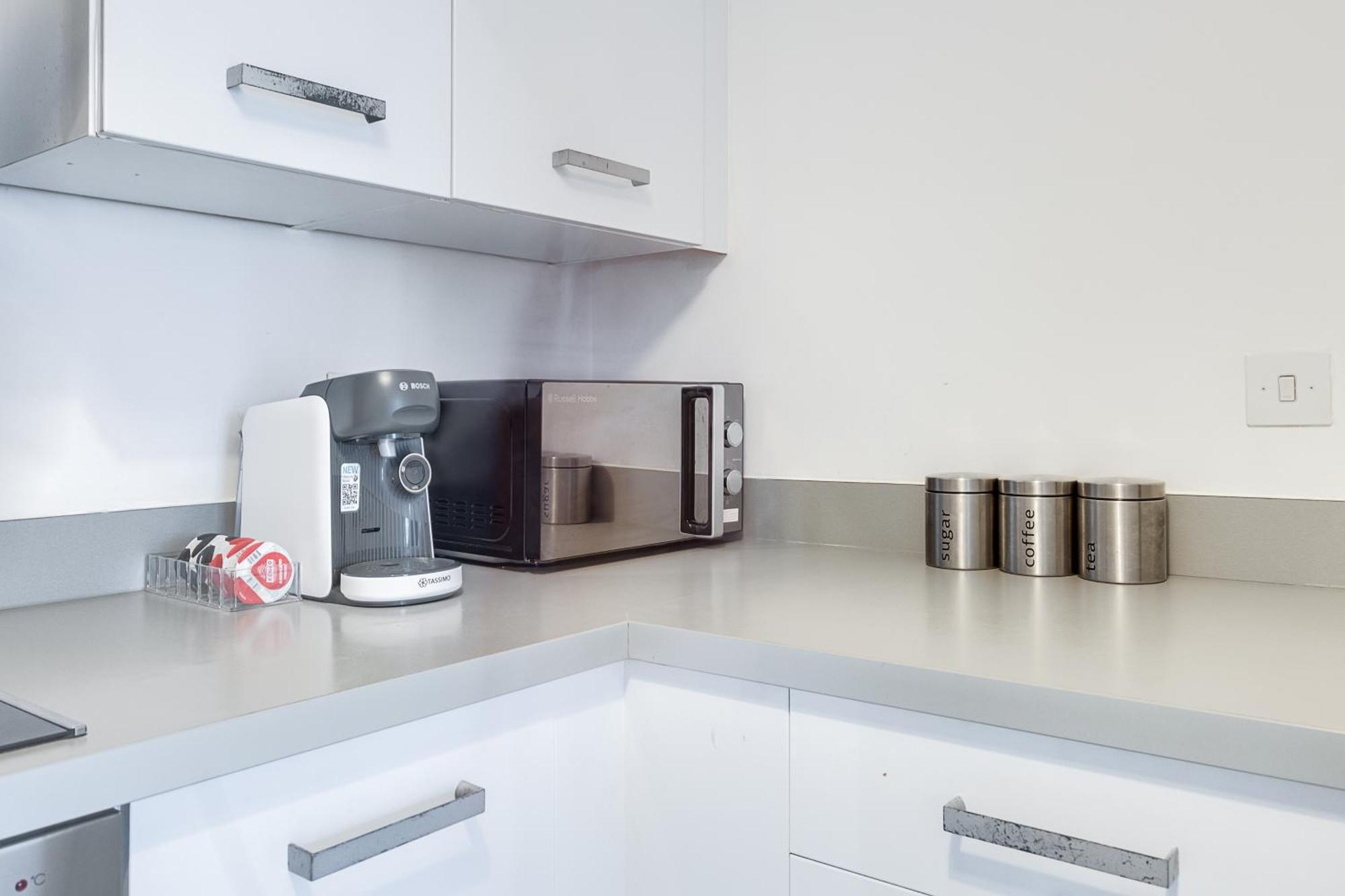 Central Suite Near Mailbox, King Bed, Ping Pong, Netflix, Sleeps 4 Birmingham Zewnętrze zdjęcie